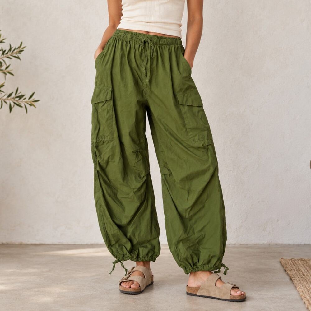 Pilcro Anthropologie Khaki Cotton Cargo Parachute Pants Size S